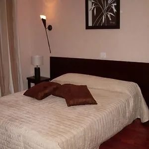 Le Ponceau Hotel